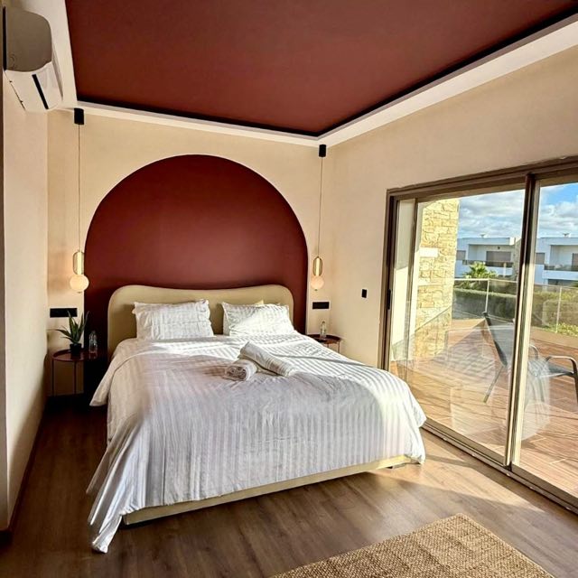 Suite parentale à Villa Silya, villa privée avec piscine à Sidi Rahal