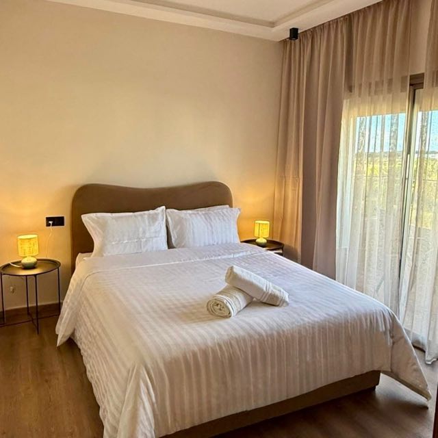 Chambre douce à Villa Silya, villa privée avec piscine à Sidi Rahal